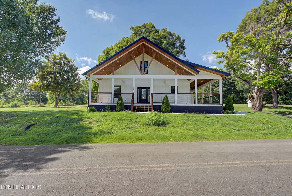 Photo of 1545 Slover Springs Rd, Dandridge, TN 37725 (MLS # 1349259)