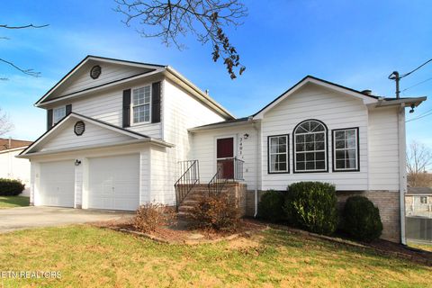 Photo of 2401 Bainbridge Way, Powell, TN 37849 (MLS # 1326205)