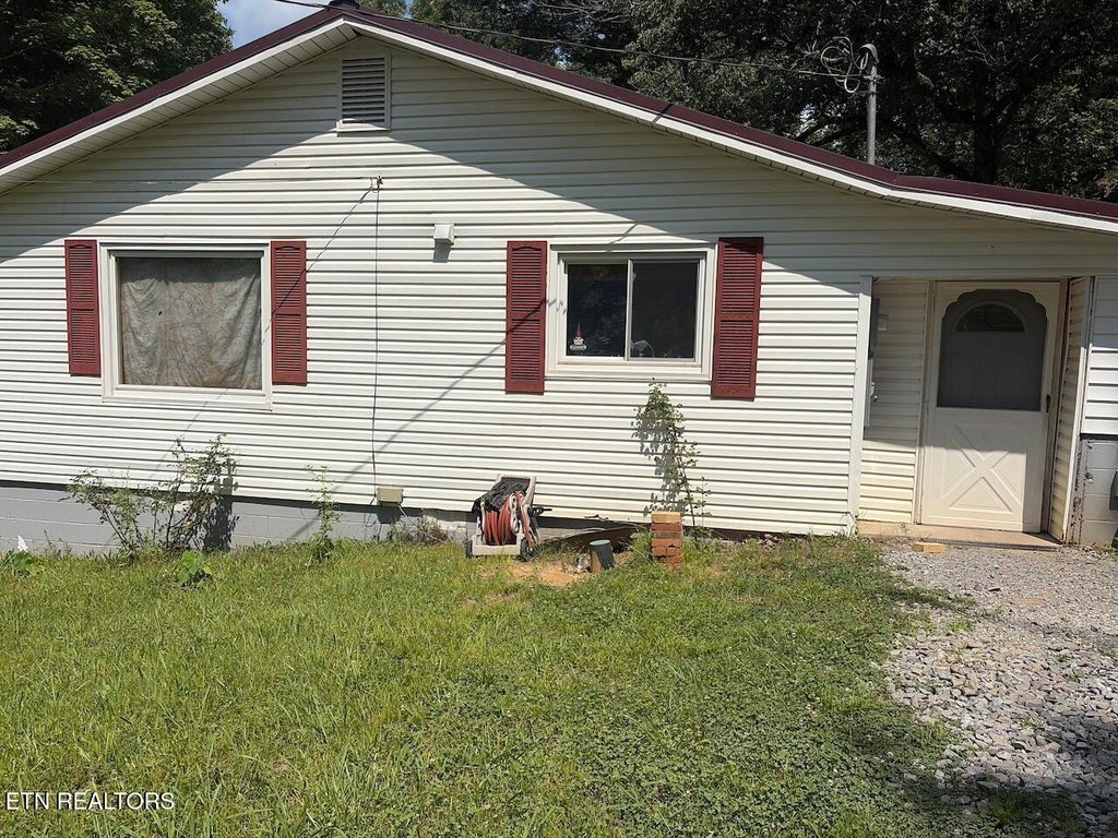 Photo of 183 County Road 490, Etowah, TN 37331 (MLS # 1352101)