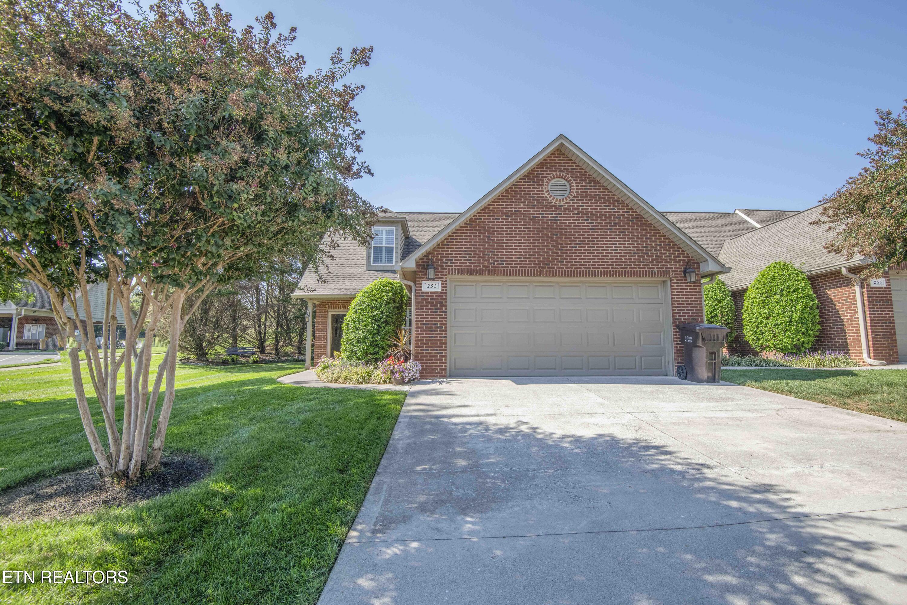 253 Meadow Walk Ln Lane