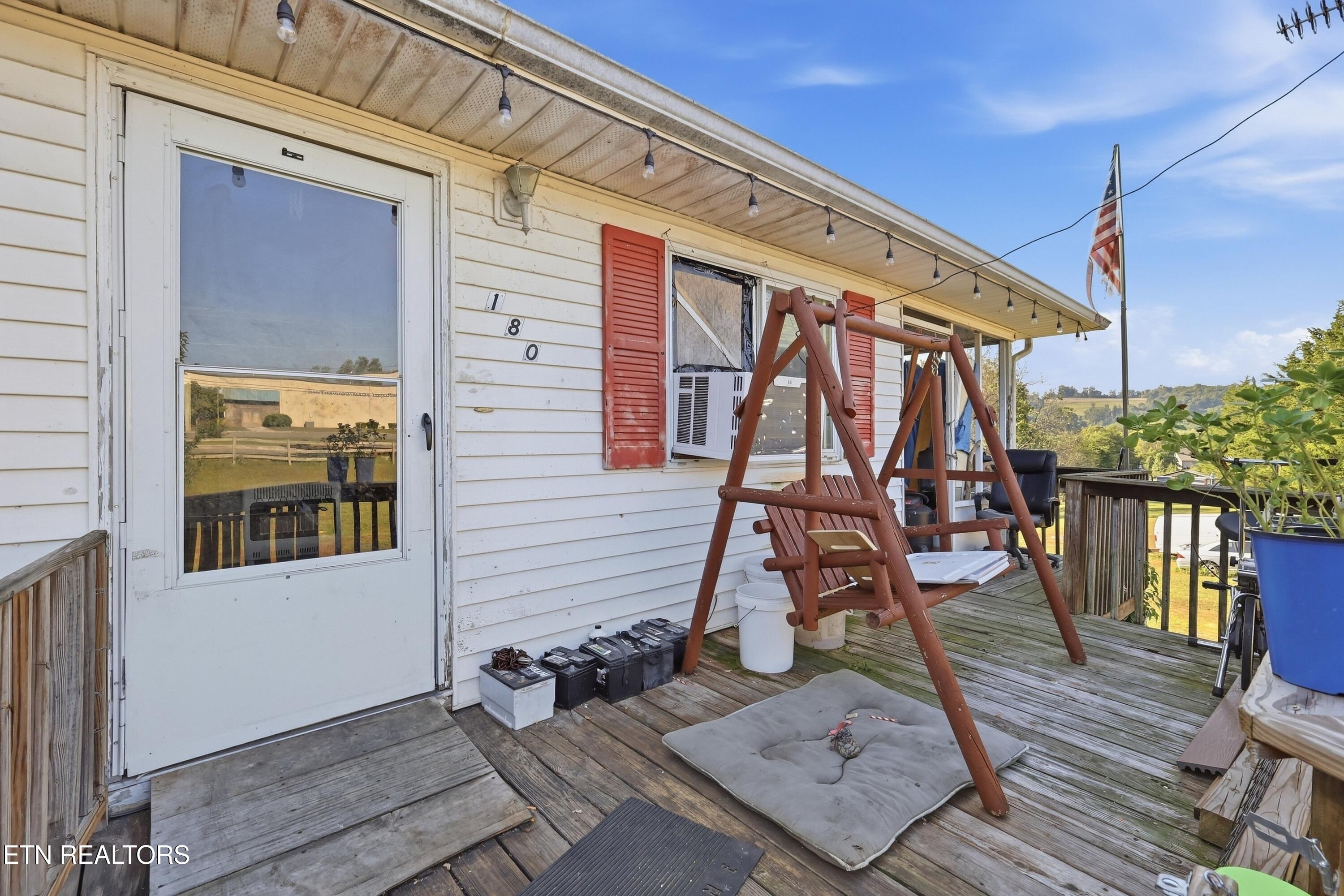 180 Richardson Way