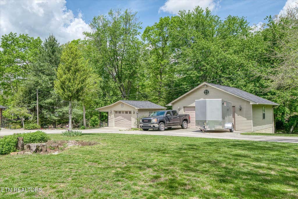 Photo of 2012 Cravens Drive, Crossville, TN 38572 (MLS # 1349832)