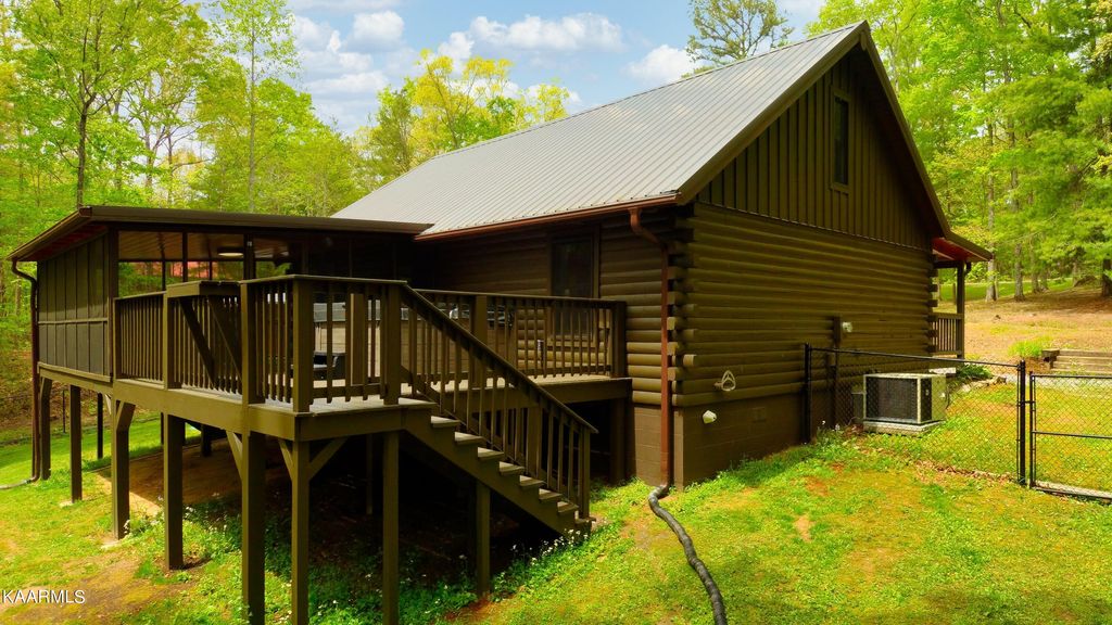Photo of 784 Cooper Hollow Rd, Tellico Plains, TN 37385 (MLS # 1225635)