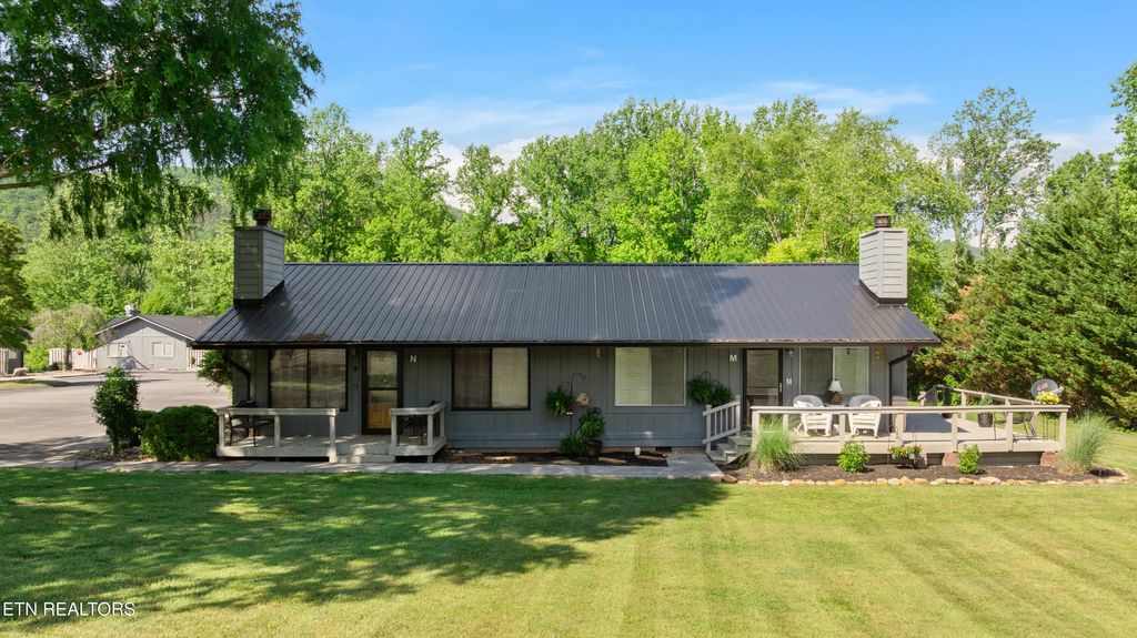 Photo of 4304 Little Creek Way #M, Cosby, TN 37722 (MLS # 1341572)