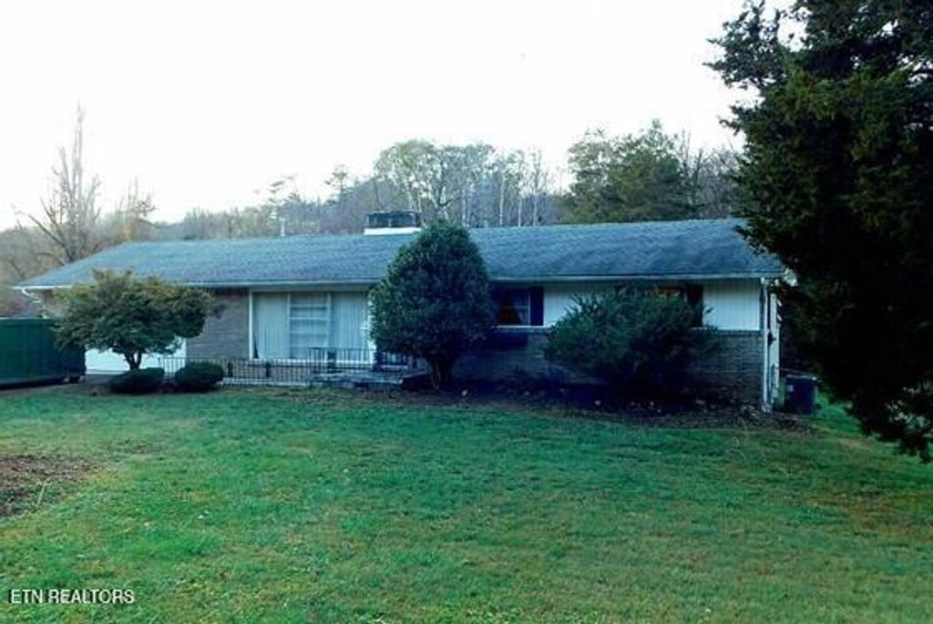 Photo of 154 E Wolf Valley Rd, Heiskell, TN 37754 (MLS # 1283228)