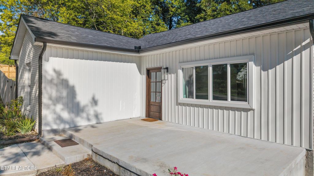 Photo of 2399 Sweetwater Vonore Rd, Sweetwater, TN 37874 (MLS # 1315711)