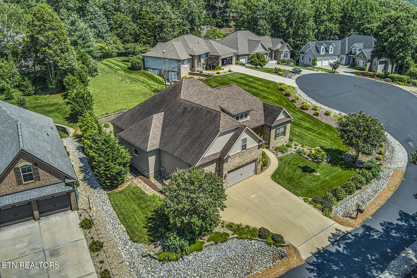 Loudon, Tennessee 37774, United States, 4 Bedrooms Bedrooms, ,3 BathroomsBathrooms,Residential,Pending,134702