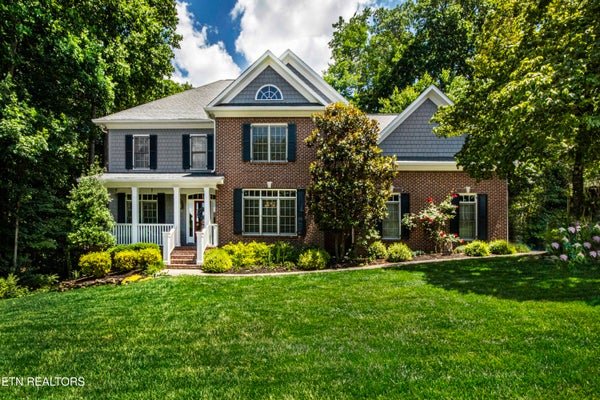 2742 MOON SHORES DR, KNOXVILLE, TN 37938 - Image eb5eee6a3ee86220e9a11cd41ca51ba5/263846420