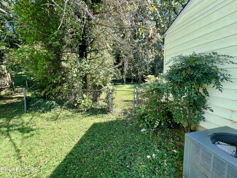 Tiny photo for 103 Emerson Circle, Oak Ridge, TN 37830 (MLS # 1356203)