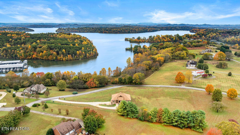 Vonore, Tennessee, 37801, United States, 5 Bedrooms Bedrooms, ,5 BathroomsBathrooms,Residential,Active,2029777