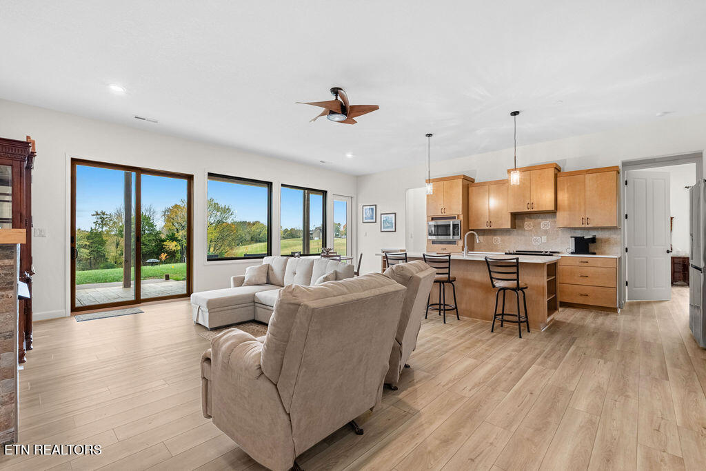 111 Harbor View Lane