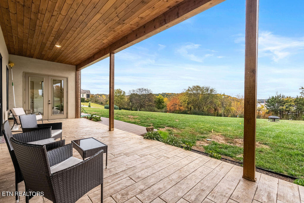 Vonore, Tennessee, 37801, United States, 5 Bedrooms Bedrooms, ,5 BathroomsBathrooms,Residential,Active,2029777