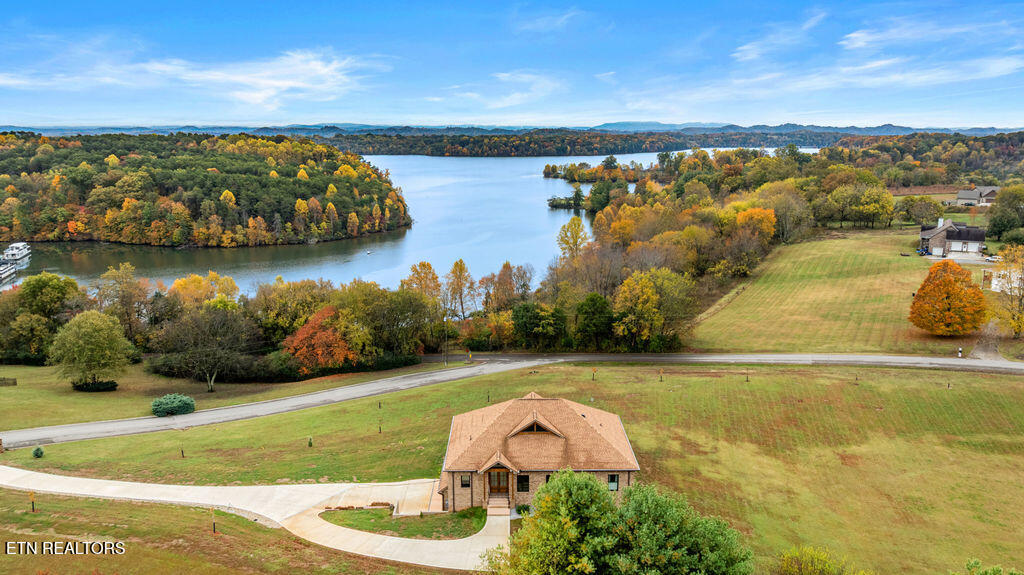 Vonore, Tennessee, 37801, United States, 5 Bedrooms Bedrooms, ,5 BathroomsBathrooms,Residential,Active,2029777