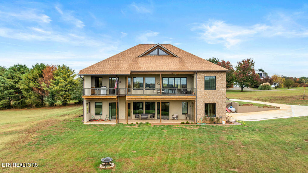 Vonore, Tennessee, 37801, United States, 5 Bedrooms Bedrooms, ,5 BathroomsBathrooms,Residential,Active,2029777