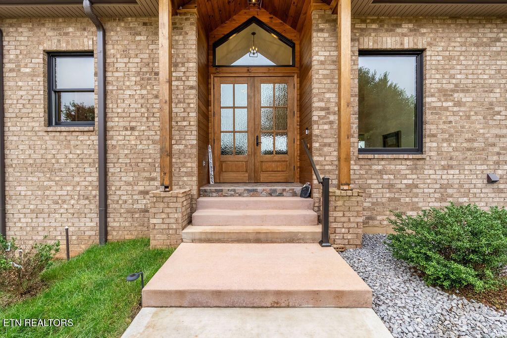 Photo of 111 Harbor View Lane, Maryville, TN 37801 (MLS # 1327894)