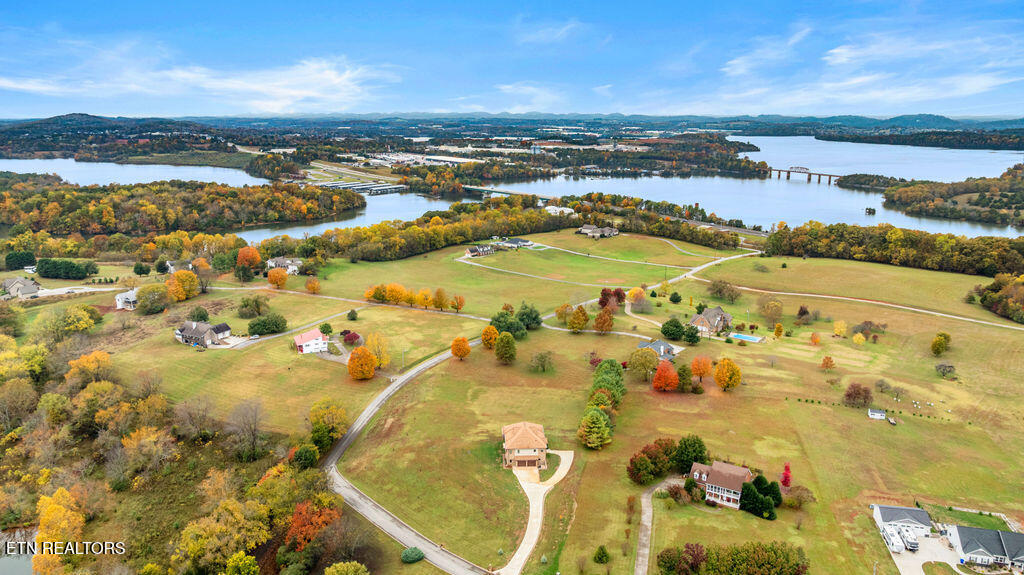 Vonore, Tennessee, 37801, United States, 5 Bedrooms Bedrooms, ,5 BathroomsBathrooms,Residential,Active,2029777