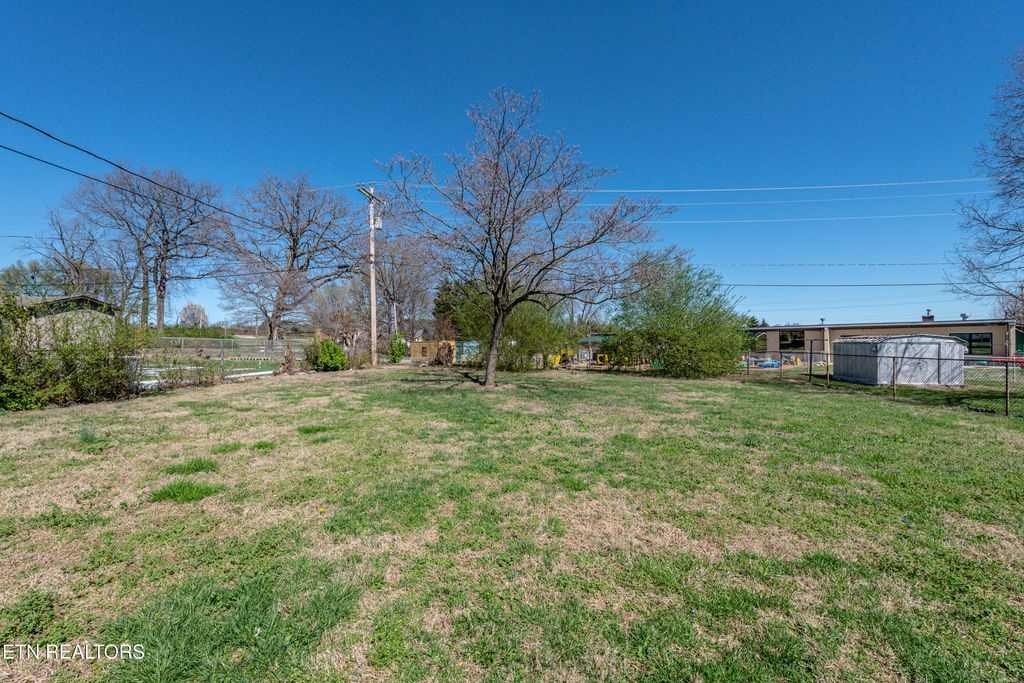 Photo of 1814 Kettering Rd, Alcoa, TN 37701 (MLS # 1316965)