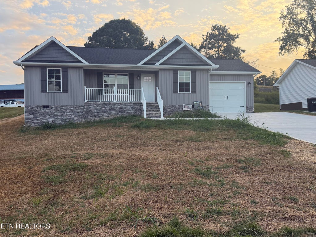 Photo of 162 Dogwood Rd, Tazewell, TN 37879 (MLS # 1351301)