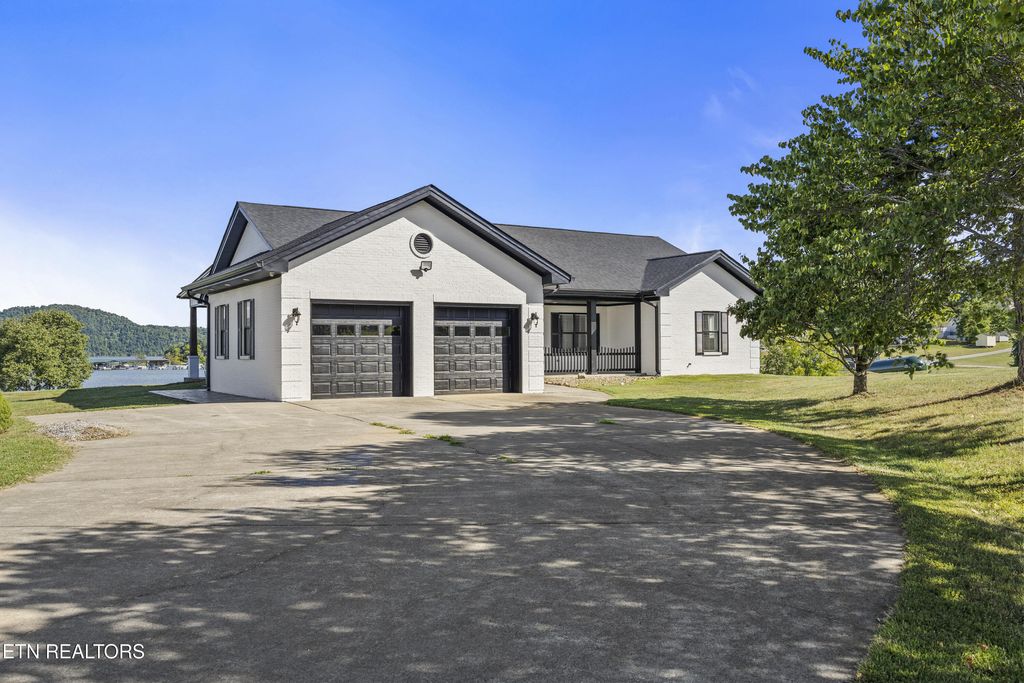 Photo of 460 Peninsula Pointe, Rutledge, TN 37861 (MLS # 1289379)