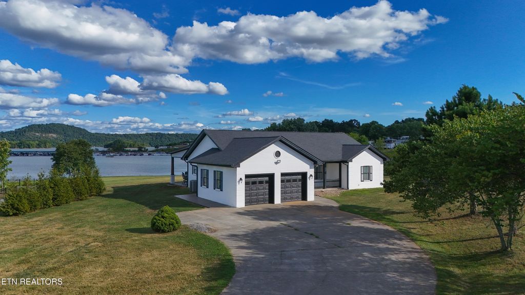 Photo of 460 Peninsula Pointe, Rutledge, TN 37861 (MLS # 1289379)