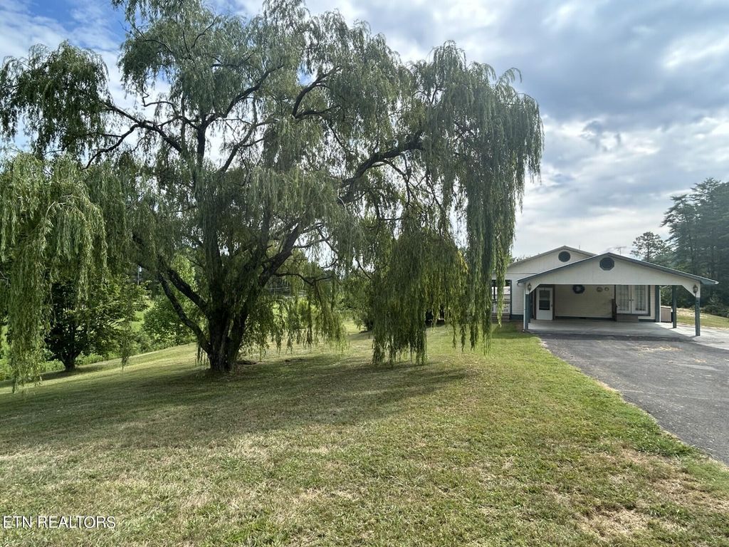 Photo of 371 Beatys Chapel Rd Rd, Tellico Plains, TN 37385 (MLS # 1270201)