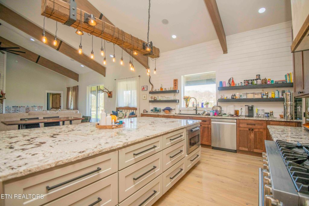 Photo of 181 Hamilton Rd, Kingston, TN 37763 (MLS # 1284744)