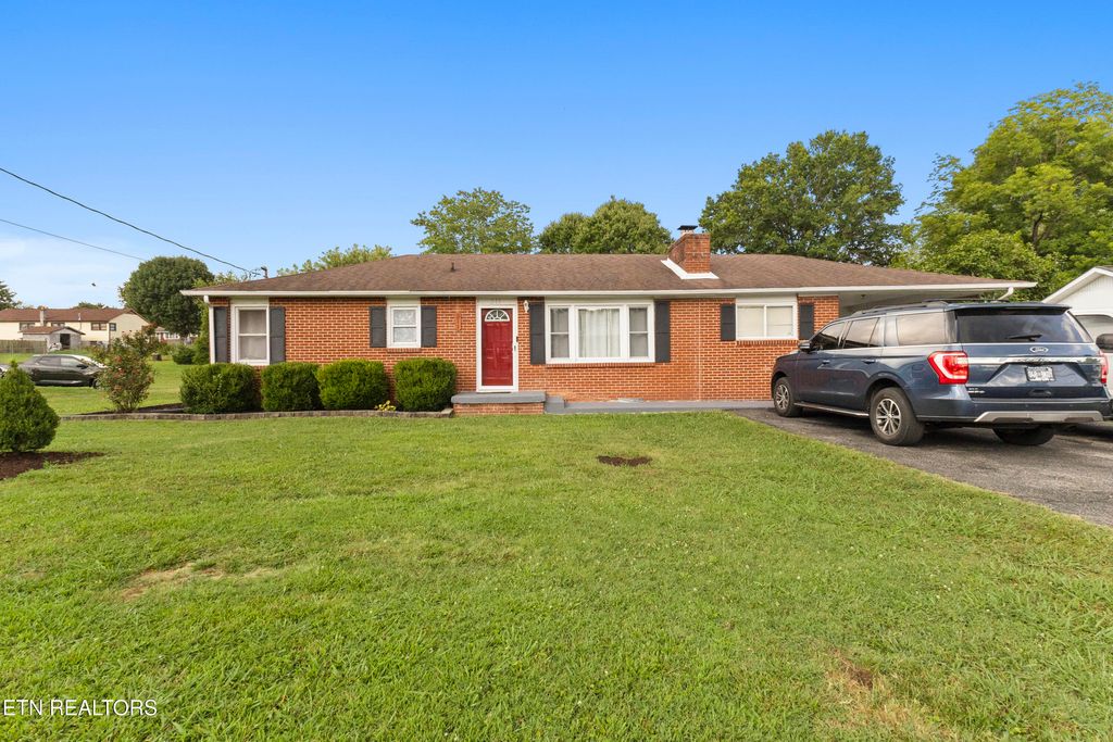 Photo of 211 Willowbrook Drive, Kingston, TN 37763 (MLS # 1307891)