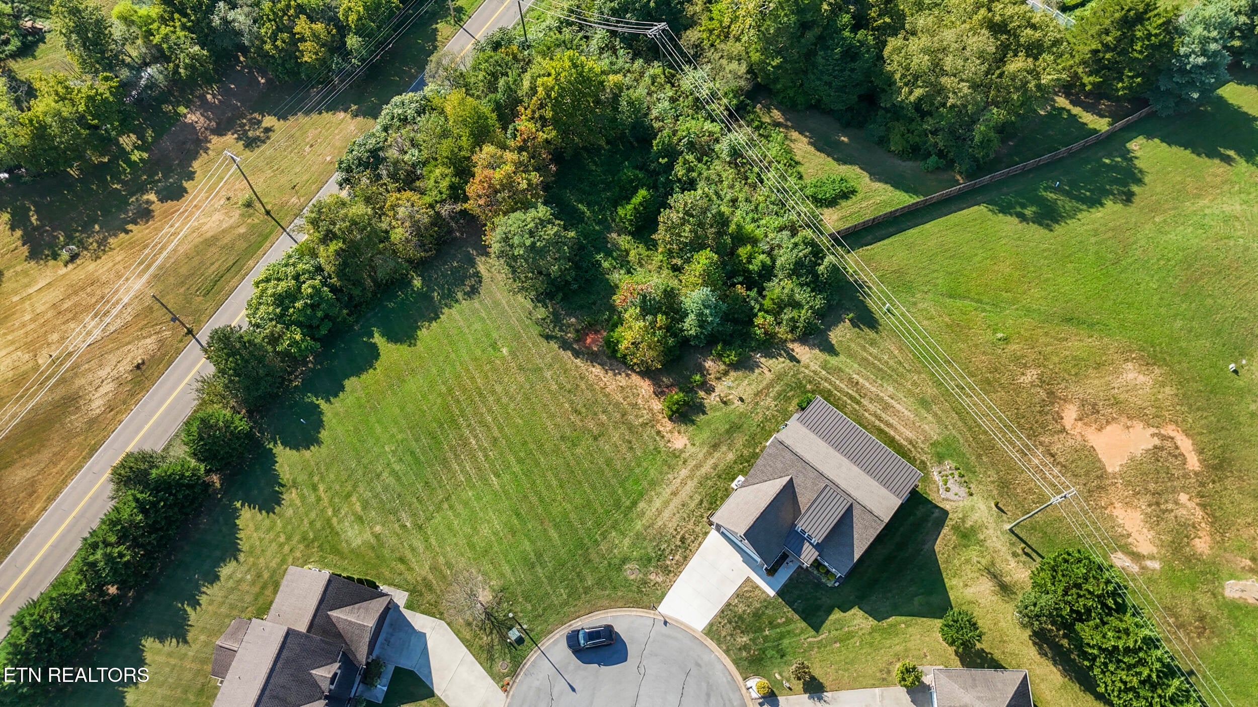 2212 Cristopher Court