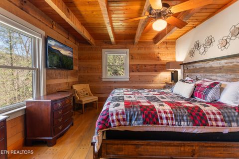 Tiny photo for 409 Matterhorn Drive, Gatlinburg, TN 37738 (MLS # 1334827)