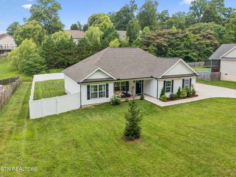 Tiny photo for 120 Breezewood Circle, Clinton, TN 37716 (MLS # 1345777)