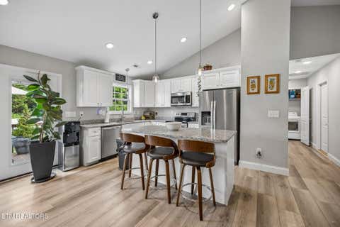Tiny photo for 120 Breezewood Circle, Clinton, TN 37716 (MLS # 1345777)
