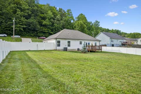 Tiny photo for 120 Breezewood Circle, Clinton, TN 37716 (MLS # 1345777)