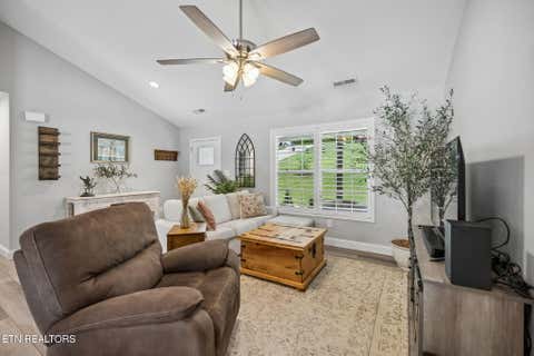 Tiny photo for 120 Breezewood Circle, Clinton, TN 37716 (MLS # 1345777)