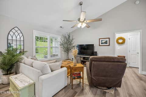 Tiny photo for 120 Breezewood Circle, Clinton, TN 37716 (MLS # 1345777)