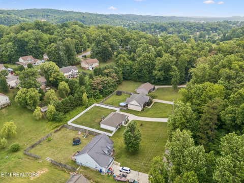 Tiny photo for 120 Breezewood Circle, Clinton, TN 37716 (MLS # 1345777)