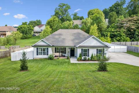 Tiny photo for 120 Breezewood Circle, Clinton, TN 37716 (MLS # 1345777)