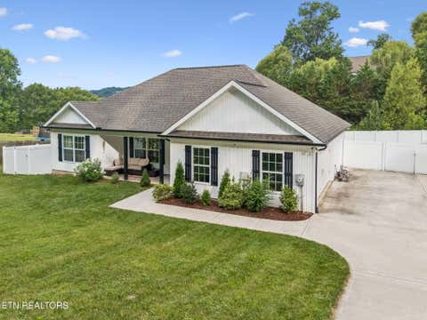 Tiny photo for 120 Breezewood Circle, Clinton, TN 37716 (MLS # 1345777)
