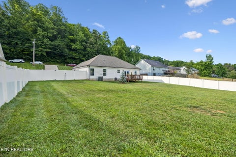 Tiny photo for 120 Breezewood Circle, Clinton, TN 37716 (MLS # 1345777)
