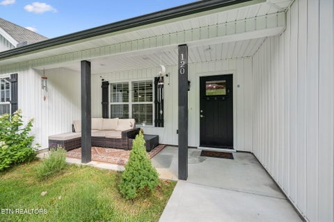 Tiny photo for 120 Breezewood Circle, Clinton, TN 37716 (MLS # 1345777)