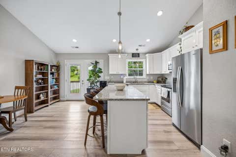 Tiny photo for 120 Breezewood Circle, Clinton, TN 37716 (MLS # 1345777)