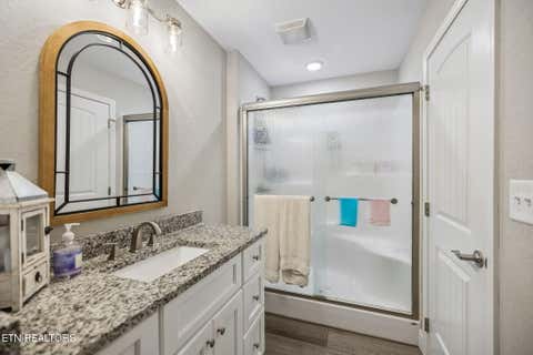 Tiny photo for 120 Breezewood Circle, Clinton, TN 37716 (MLS # 1345777)