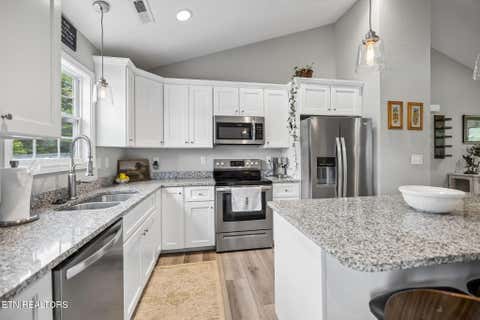 Tiny photo for 120 Breezewood Circle, Clinton, TN 37716 (MLS # 1345777)