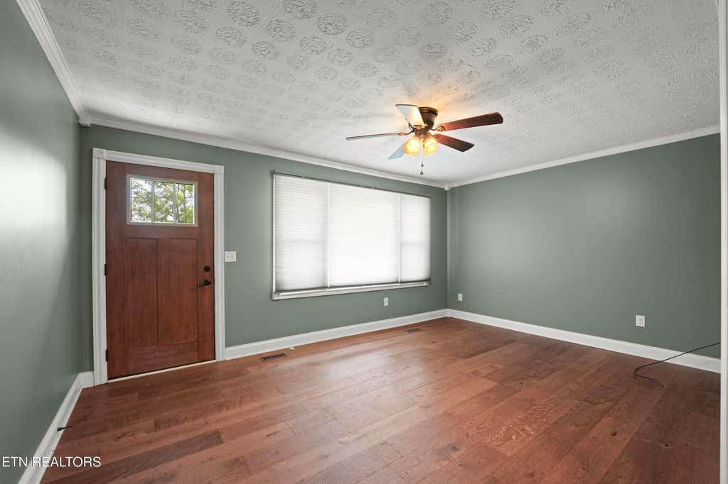 Photo of 43 Sharon Drive, Crossville, TN 38555 (MLS # 1352832)