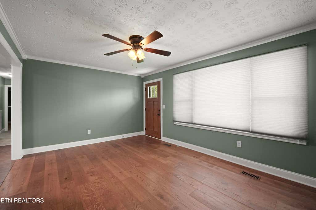 Photo of 43 Sharon Drive, Crossville, TN 38555 (MLS # 1352832)