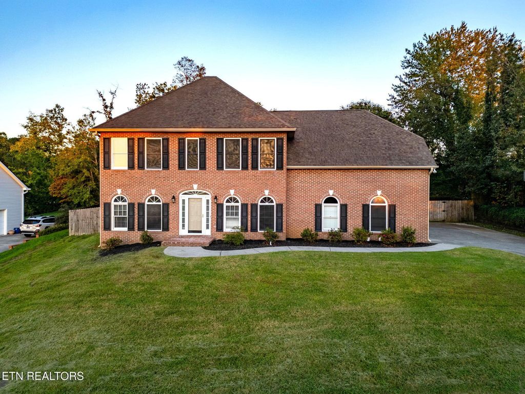 Photo of 1220 Kirby Glen Drive, Knoxville, TN 37923 (MLS # 1317613)