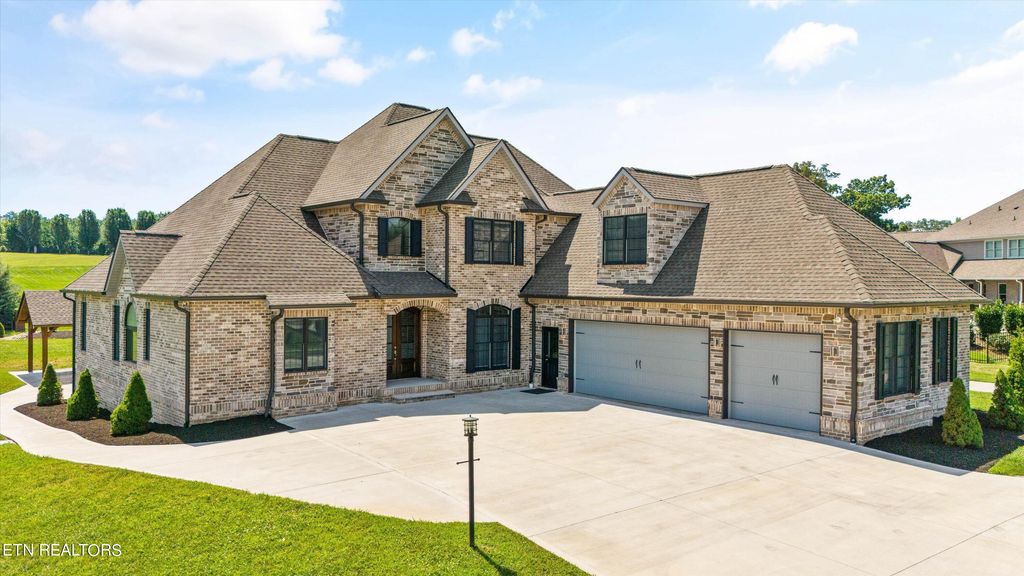 Photo of 3812 Jackson Bend Drive, Louisville, TN 37777 (MLS # 1268432)