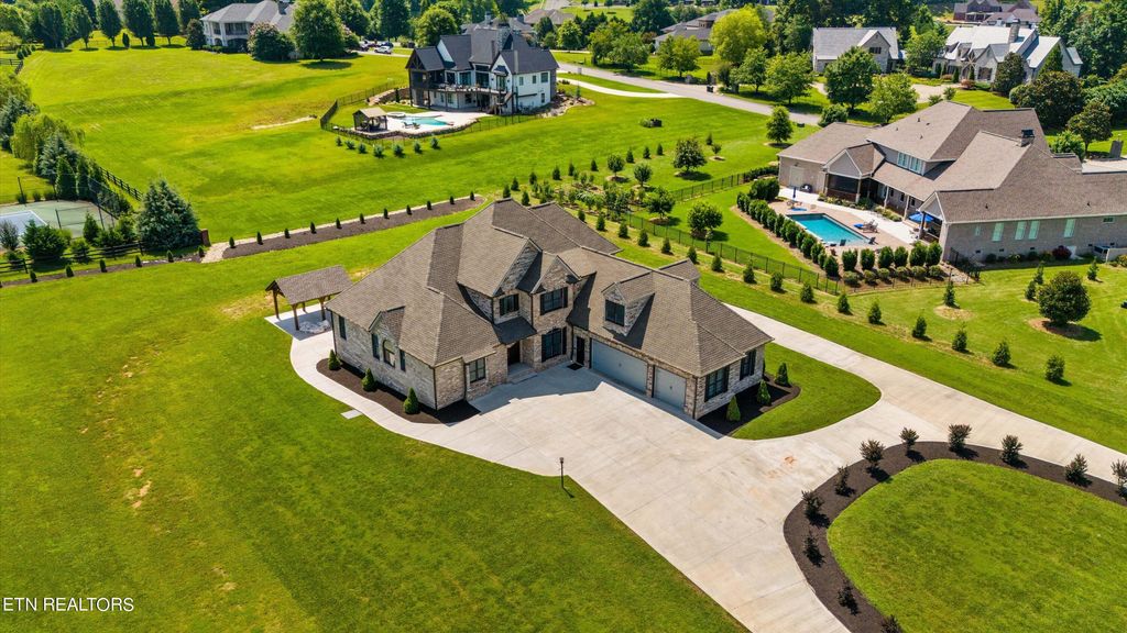 Photo of 3812 Jackson Bend Drive, Louisville, TN 37777 (MLS # 1268432)