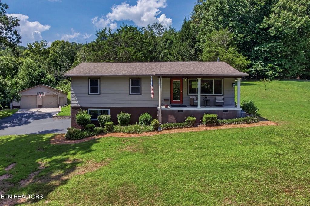 Photo of 1602 Sexton Lane, Knoxville, TN 37932 (MLS # 1353848)