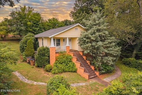 Photo of 1211 Moses Ave, Knoxville, TN 37921 (MLS # 1348286)
