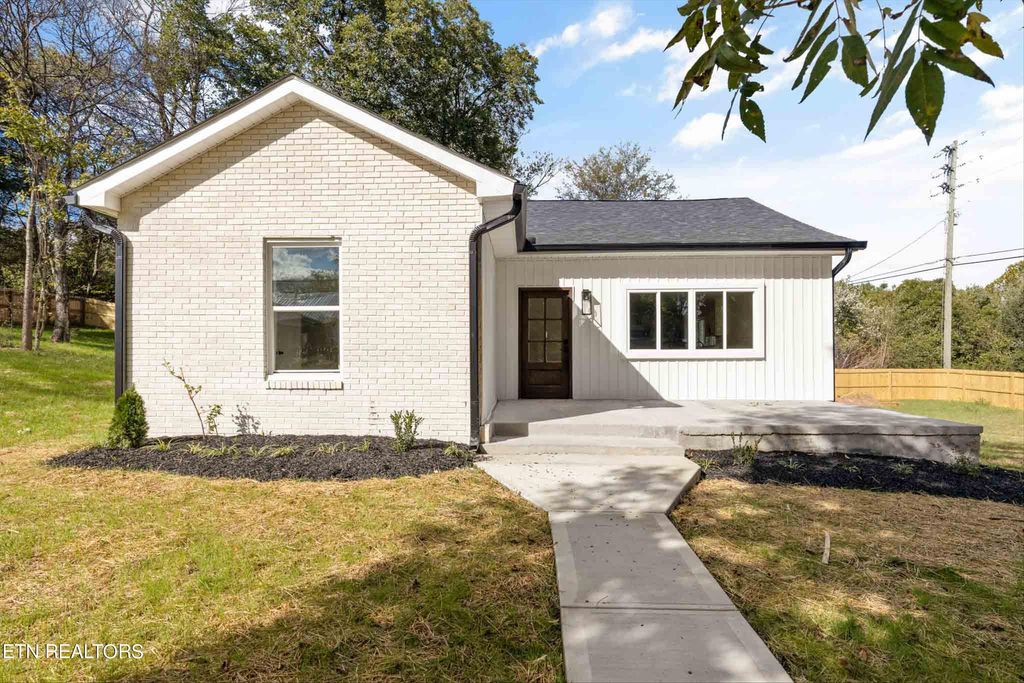 Photo of 2399 Sweetwater Vonore Rd, Sweetwater, TN 37874 (MLS # 1280145)